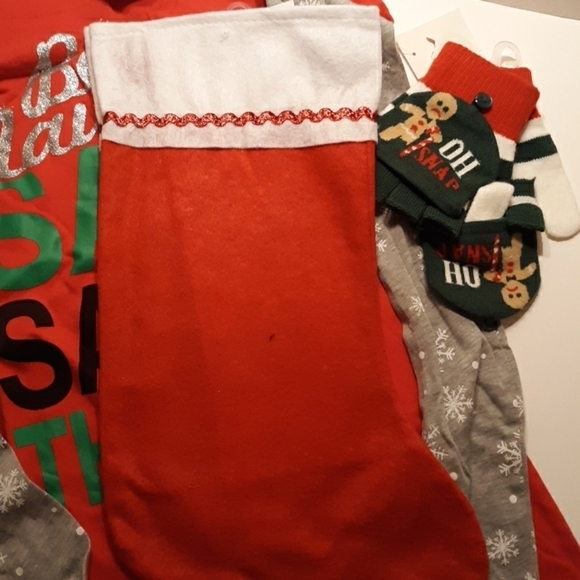 Wound Up Christmas shirt stocking glove set - Picture 3 of 5